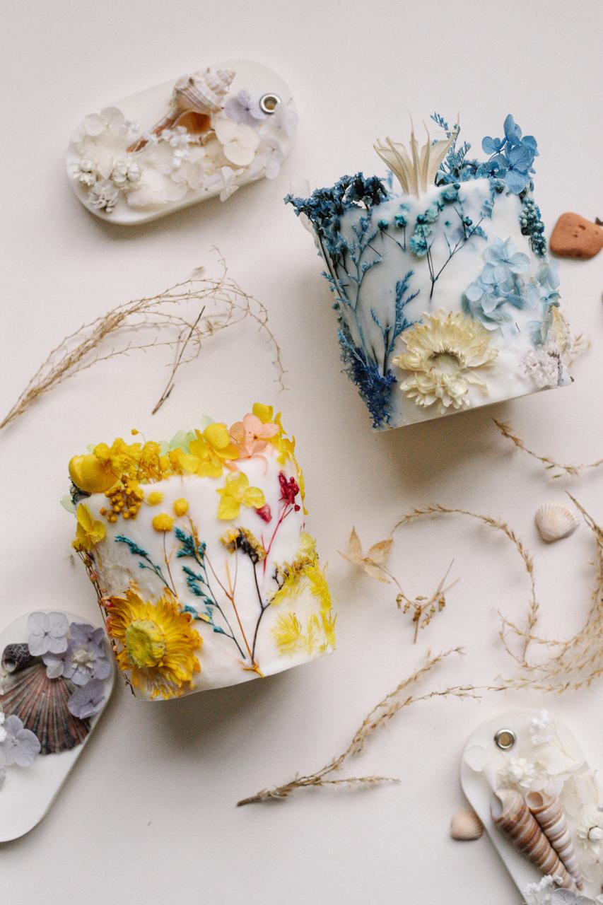 Botanical Yellow Dried Flower Candle gift decor